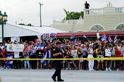 Европейският съюз призовава властите в Куба незабавно да освободят всички
