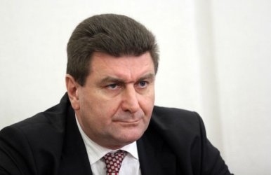 Бившият член на ръководството на Лукойл България Валентин Златев официално