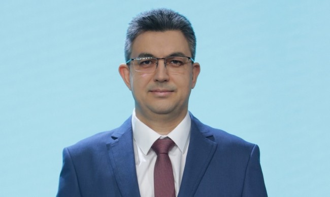 Пламен Николов е новият избор за премиер на Има такъв