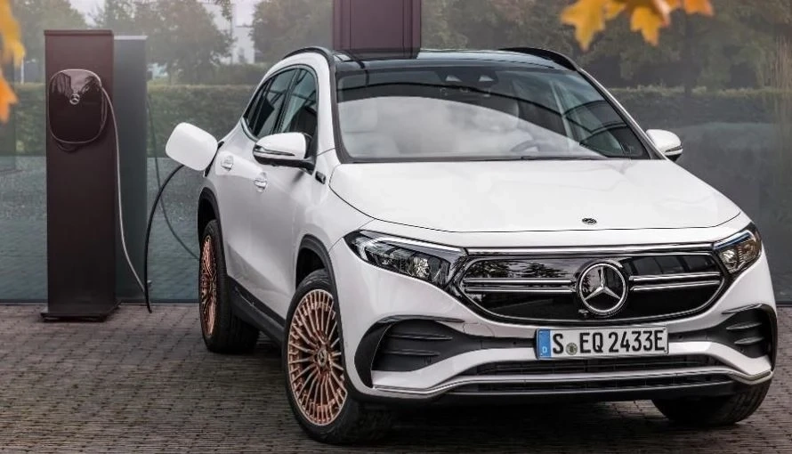 Mercedes превключва към електрически коли