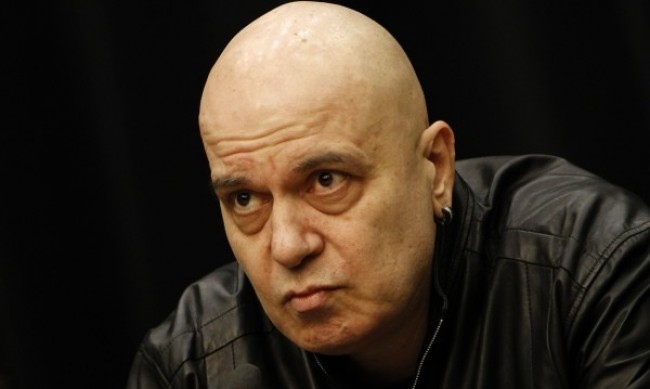 Подкрепата от така наречените партии на протеста към правителството на