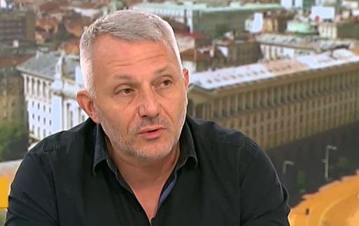 Качества Какви качества Арогантна самодостатъчност е качество за изчегъртване на