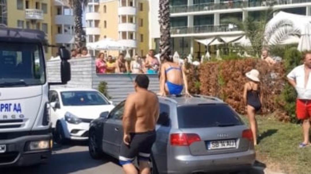 Поредното видео демонстриращо нагледно що за туристи си имаме това