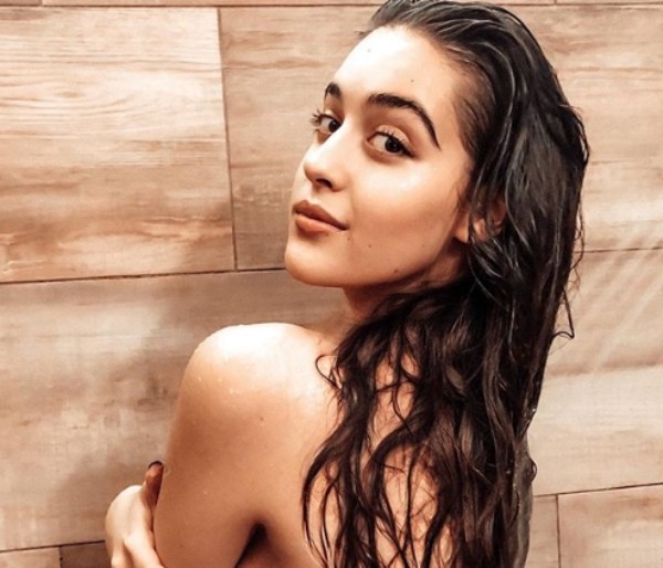 Прецедент в коронакризата сред известните е Мари Дъщерята на Гала