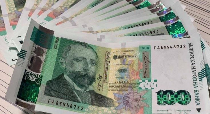 Министерството на туризма е изплатило авансовите суми по три от