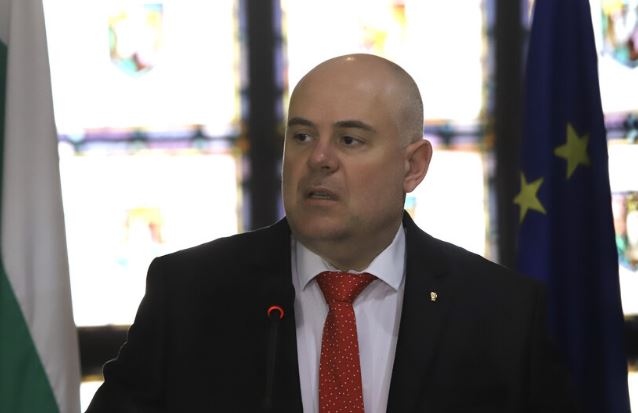 Явяването на главния прокурор Иван Гешев във Временната комисия за