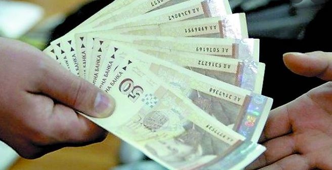 Вземанията по кредитите отпуснати от фирмите за бързи пари се