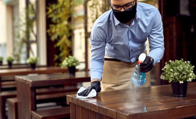 Двойни правила за работата на заведения спортни зали кина театри