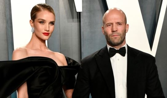 Джейсън Стейтъм и Роузи Хънтингтън Уайтли са от звездните двойки които си умираме