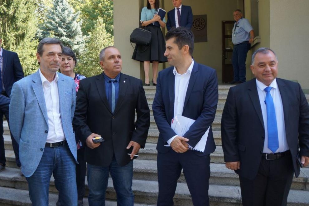 Държавна консолидационна компания ще освободи четирима членове на управителния орган