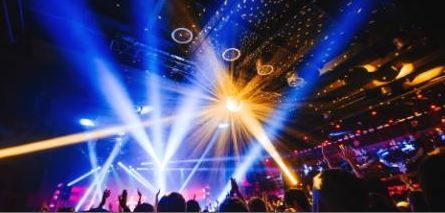 Австрийският канцлер Себастиан Курц на снимката и министърът на здравеопазването