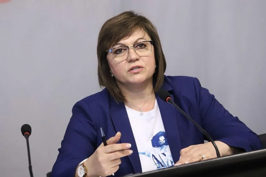 Нинова отсвири Манолова за разговори преди връчване на мандата, нарече ги противоконституционни