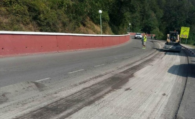 На 25 август 2018 година автобус полетя по склона на