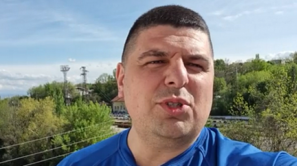 Във Фейсбук пост депутатът от Демократична България Ивайло Мирчев коментира