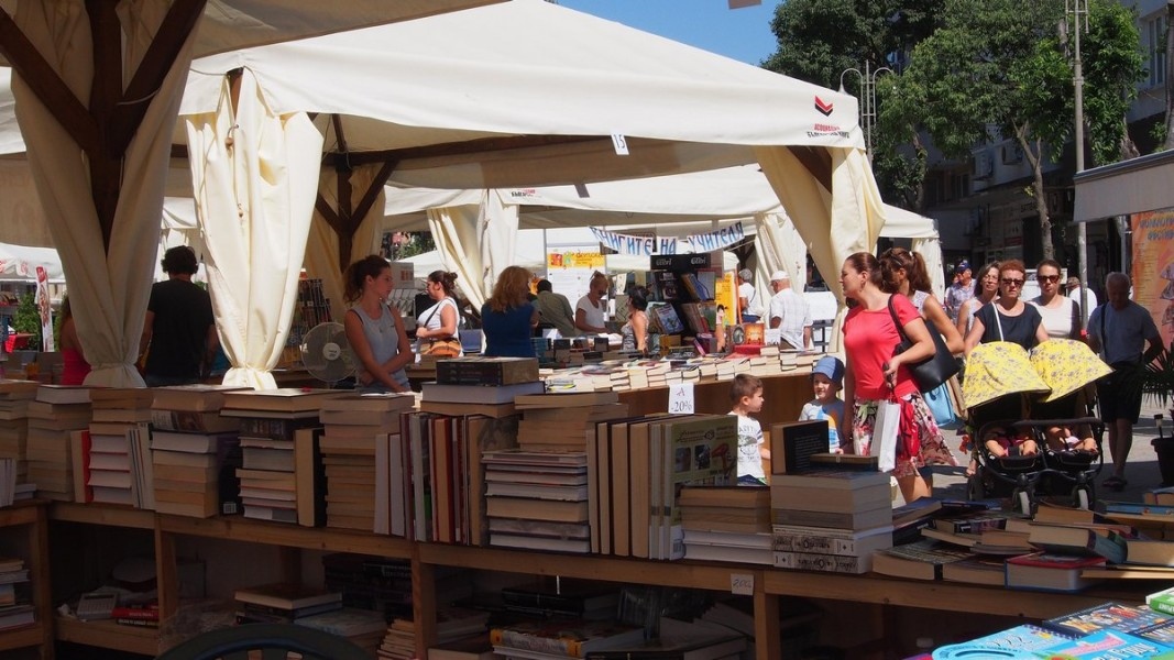 Предстои Алея на книгата със 120 участника и културна програма