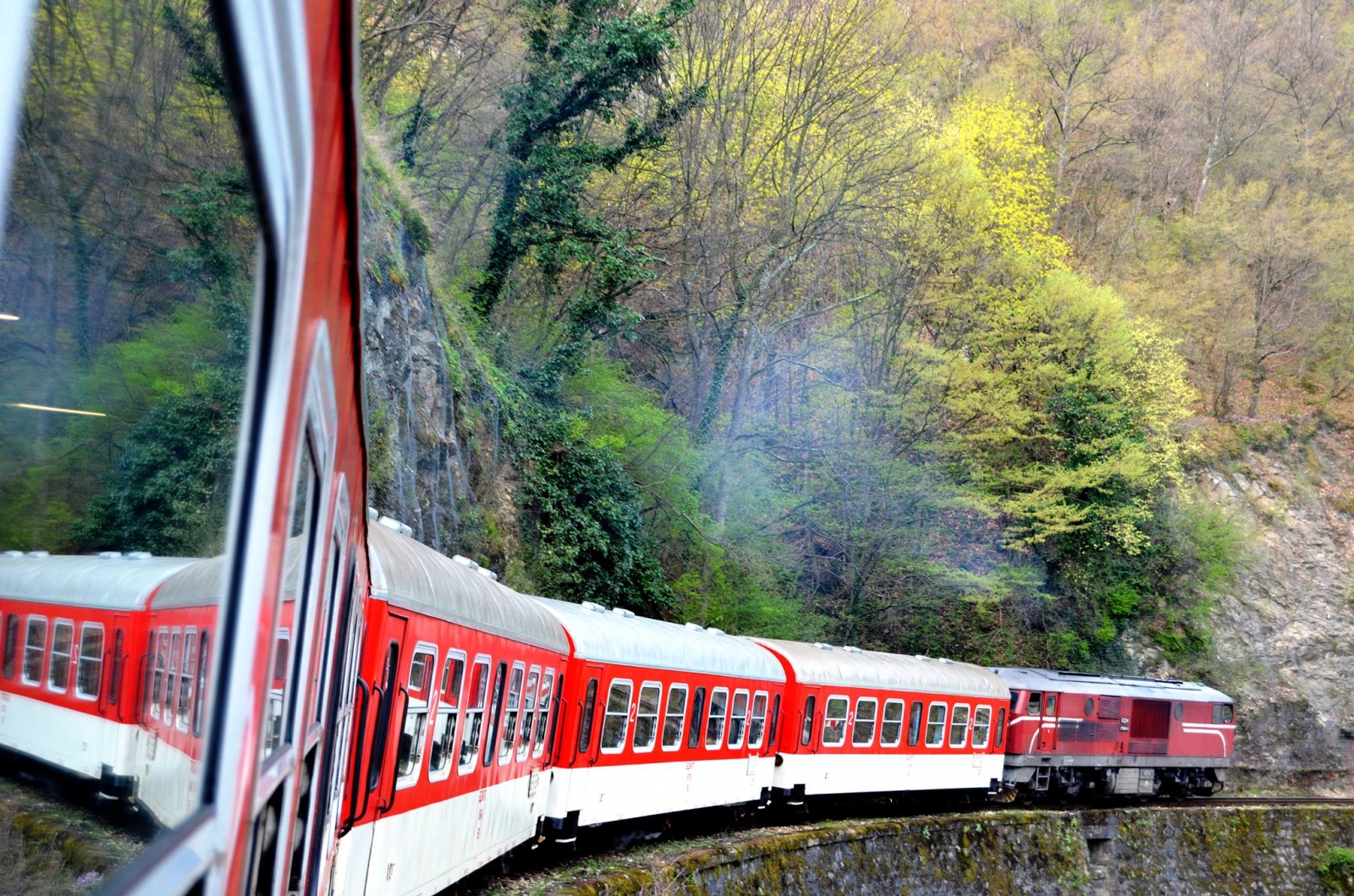 БДЖ ще организира пътуване с парен локомотив по теснолинейката през