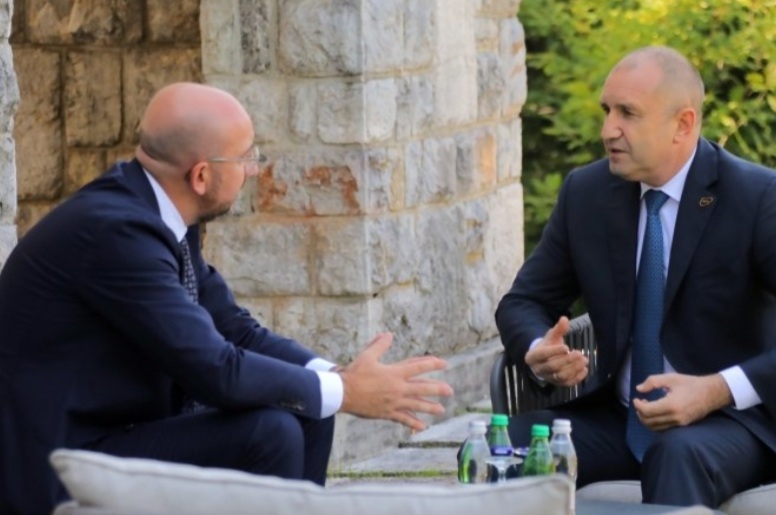 Президентът Румен Радев проведе среща на четири очи с председателя