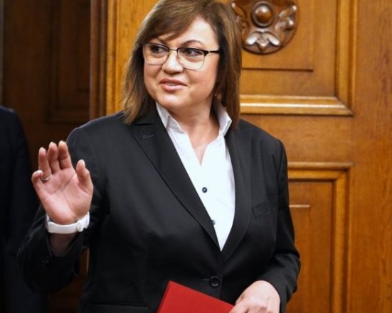 По неофициална информация БСП ще върне мандата във вторник 7