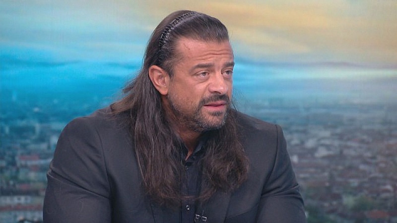 Смятаме че на политиците не им беше мястото при нас