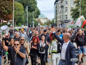 Не може всеки който седне на министерския стол да затваря