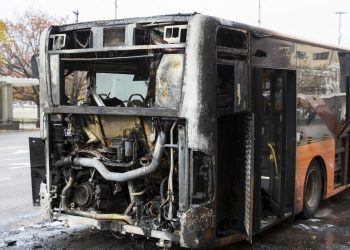 Автобус на столичния градски транспорт се е запалил малко след