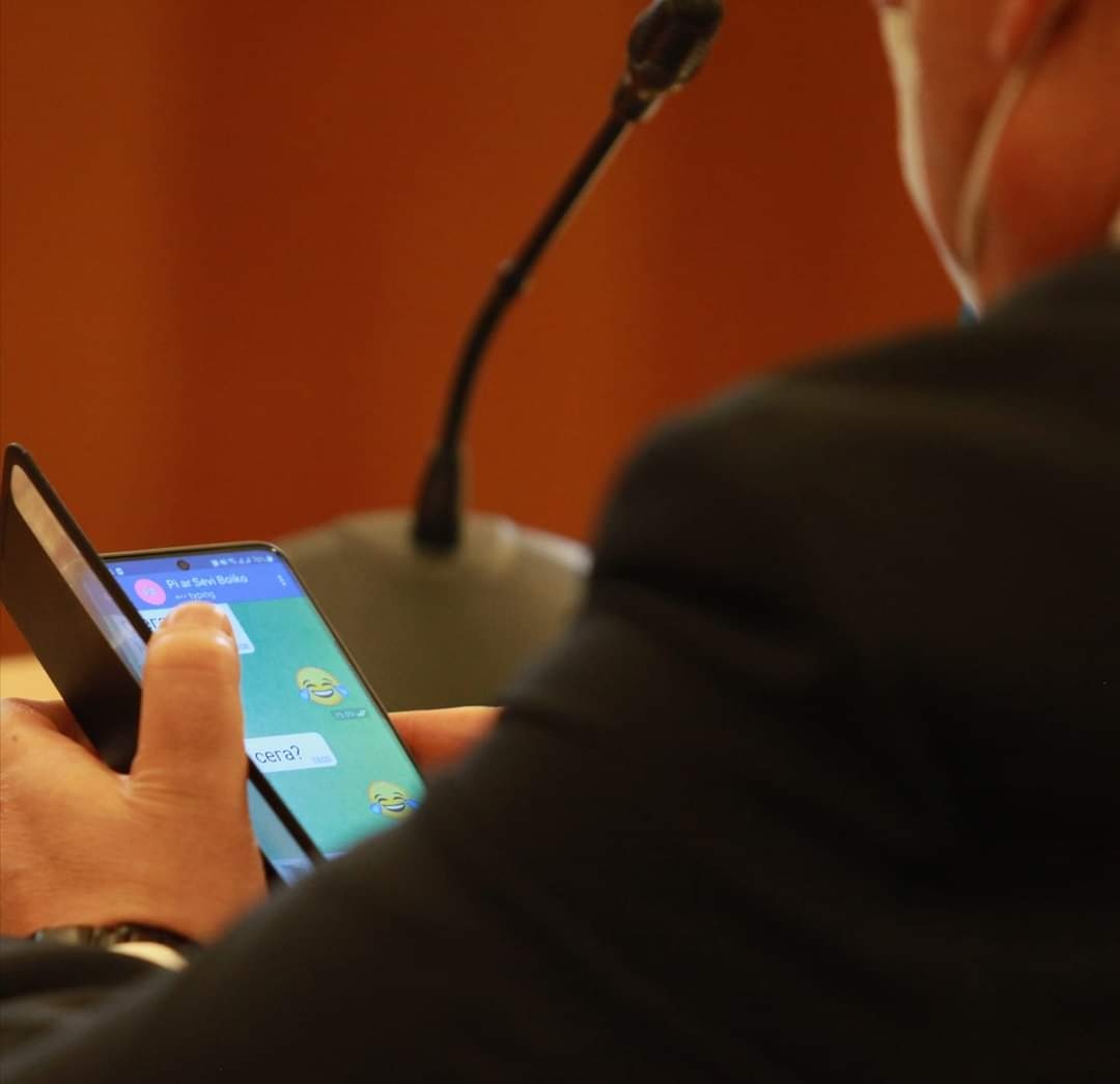 Снимка на чат вероятно между Севделина Арнаудова пиар на Бойко