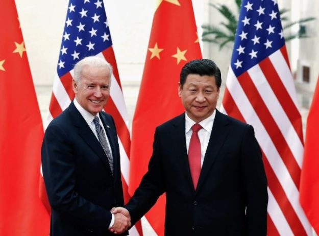 Президентът на САЩ Джо Байдън разговаря с китайския лидер Си