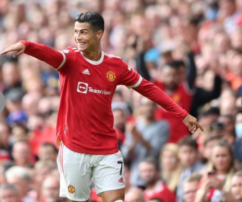 Кристиано Роналдо се завърна с гръм и трясък в Манчестър
