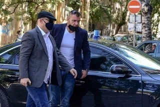Остава охраната на главния прокурор и бившия шеф на парламента