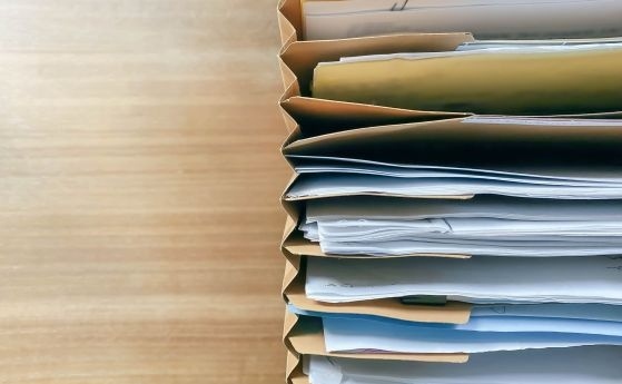 ДБ: Прокуратурата е започнала и прекратила 14 преписки срещу Пеевски