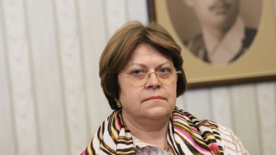 Дончева: Слави е психически и физически слаб