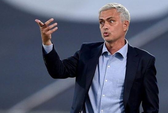 Старши треньорът на Рома Жозе Моуриньо даде специална вечеря на