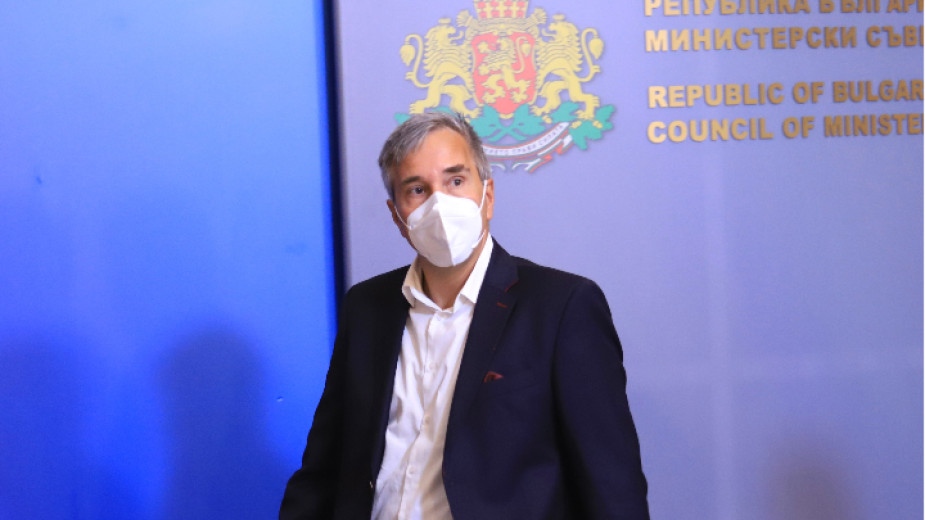 Представители на енергийното министерство индустрията търговците на ток и синдикатите