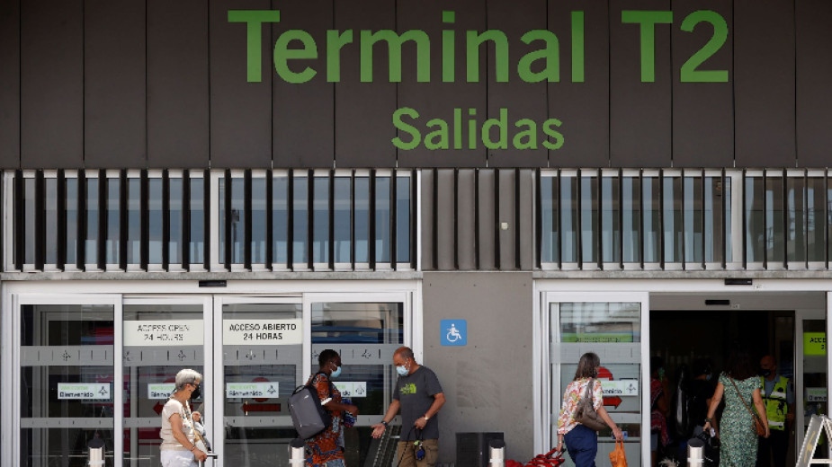 Няколко хиляди души излязоха по улиците на Барселона Мадрид и