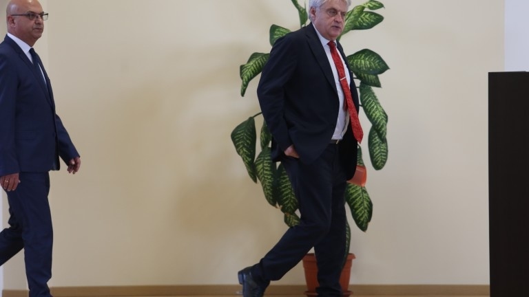 Алибегов водел кампания на ГЕРБ против правителството, убеден е Рашков