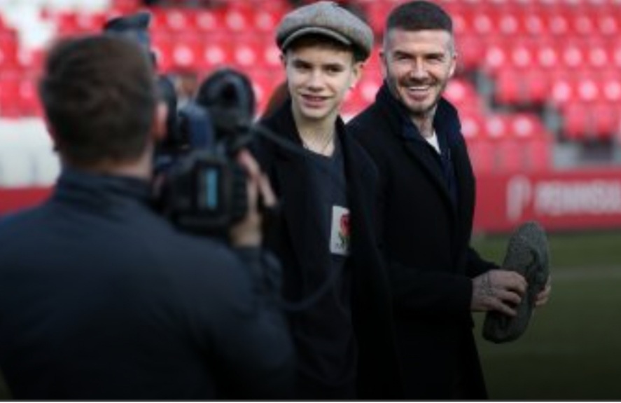 Един от синовете на Дейвид Бекъм Ромео направи професионалния