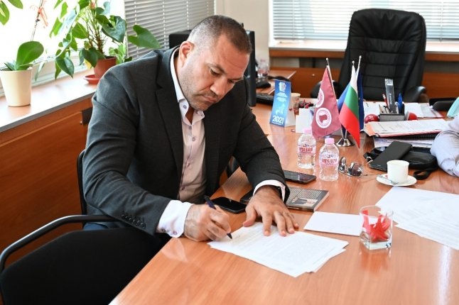 Боксьорът Кубрат Пулев европейски шампион в тежка категория и Спортист