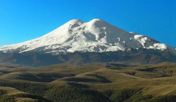 Петима души загинаха при изкачване на най високият връх в Европа