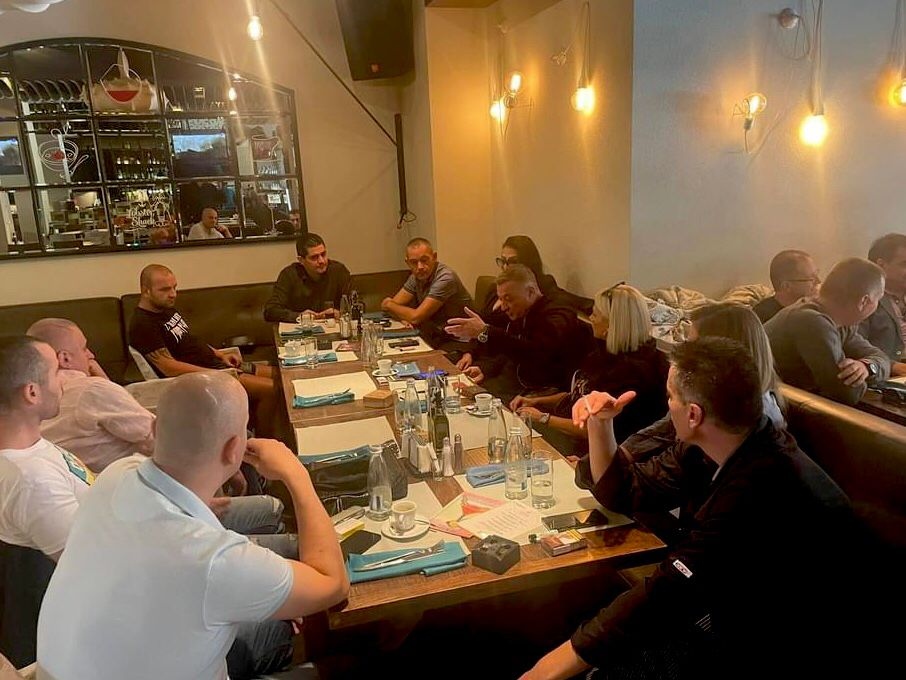 В Плевен се проведе среща на адвокат Радостин Василев и