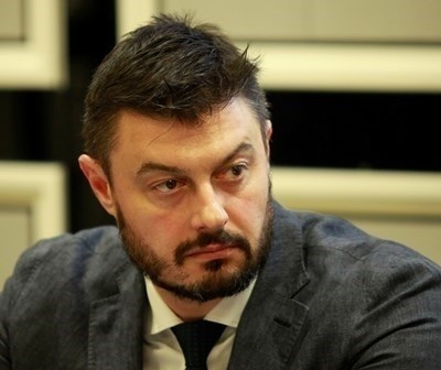 Бившият депутат Николай Бареков призова в социалните мрежи Слави да