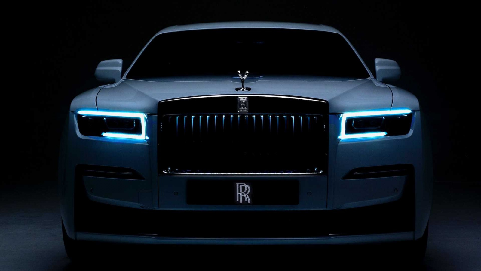 Слухове за сериен електрически Rolls Royce витаят в пространството от години