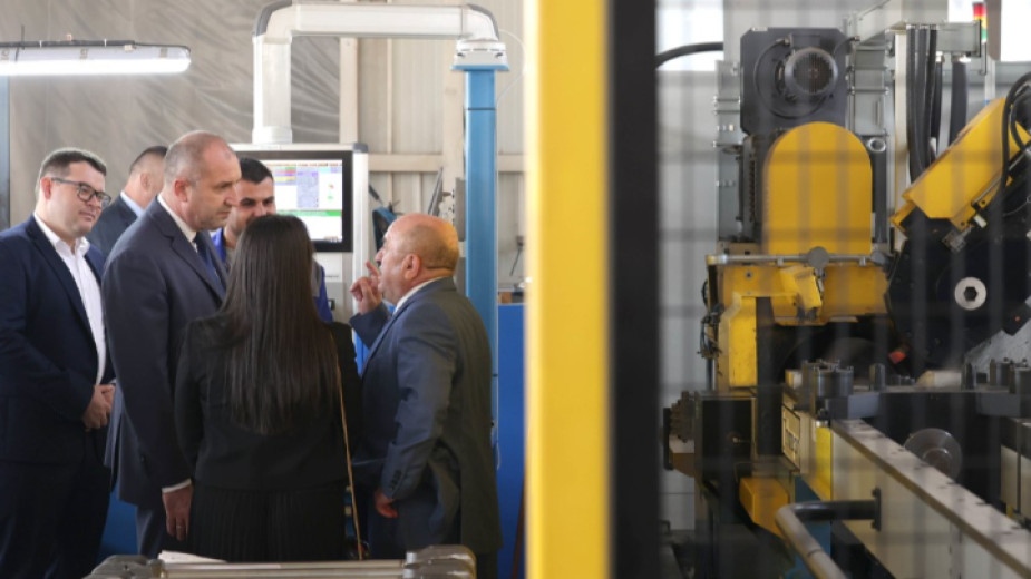 Служебното правителство търси възможни решения за внасяне на Плана за