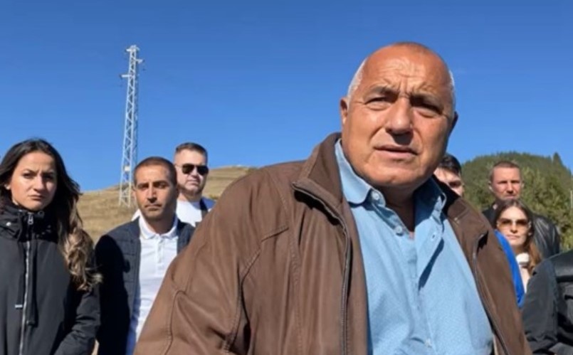 Управлението става през парламента и през лидерството на партия с