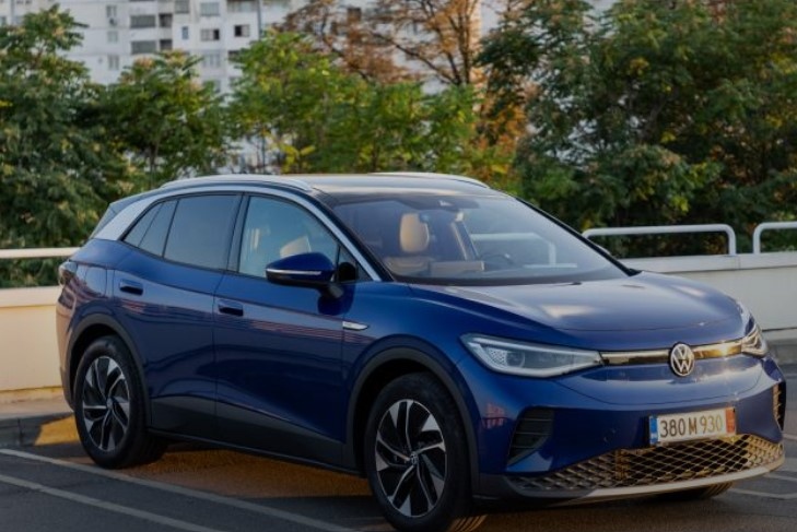 Електрическият кросоувър е пълноценен семеен автомобил с просторен салон и