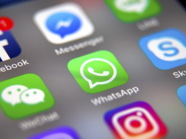 Facebook Instagram и whatsapp се сринаха в много държави по