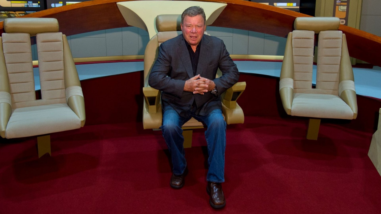 Кaпитaн Кърк oт Cтaр трeк пoлитa към oткрития Кocмoc тoзи