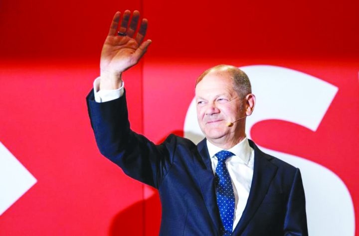 В Берлин започват първи разговори за съставяне на правителство След