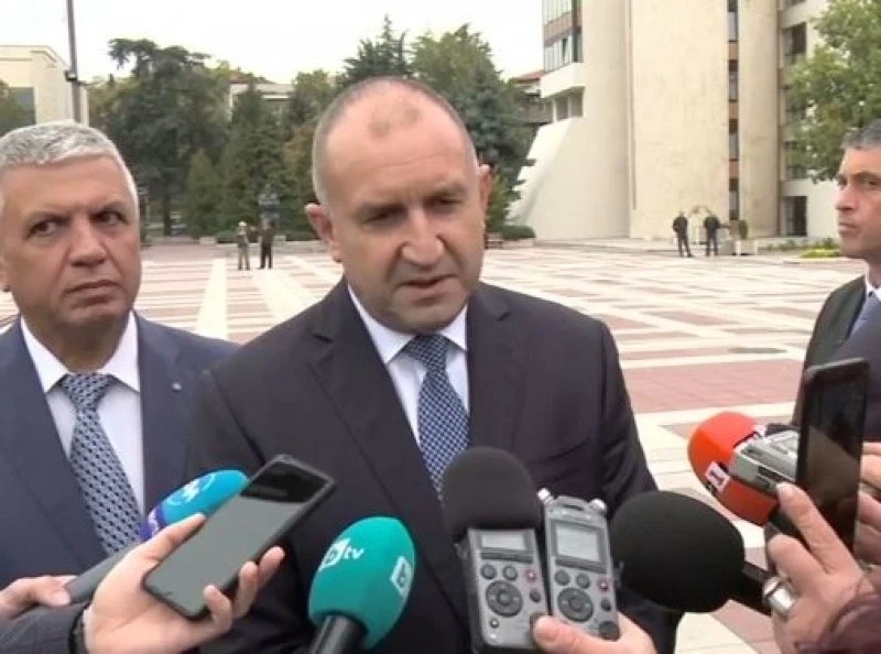 Румен Радев: Очаквам българските служби да не оставят неразкрити кутии на Пандора