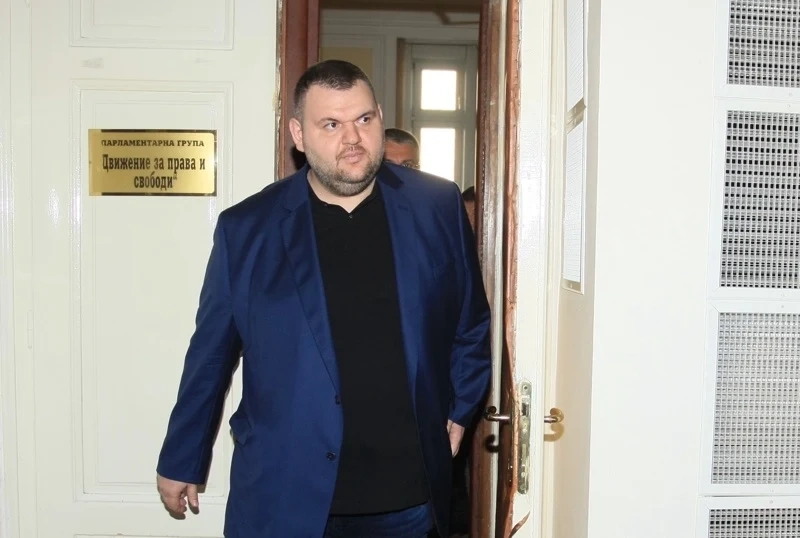 Пеевски измества Йордан Цонев и оглавява листата на ДПС във Велико Търново