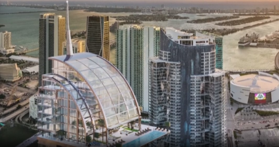 Във Флорида вече се изгражда първият в света небостъргач който